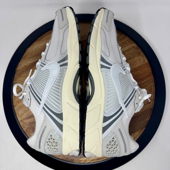Size 15 Nike Air Zoom Vomero 5 Men's Platinum Tint/Photon Dust HF0731-007 - Picture 8 of 10